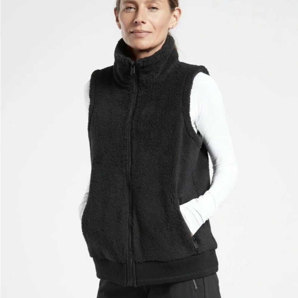 Athleta Cozy Black Sherpa Teddy Tugga Zip Up Winter Vest Adult XXS NWT